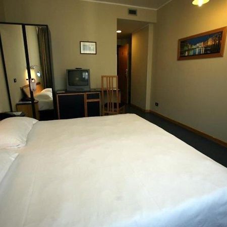 Sotel Nomentana Roma Kamer foto