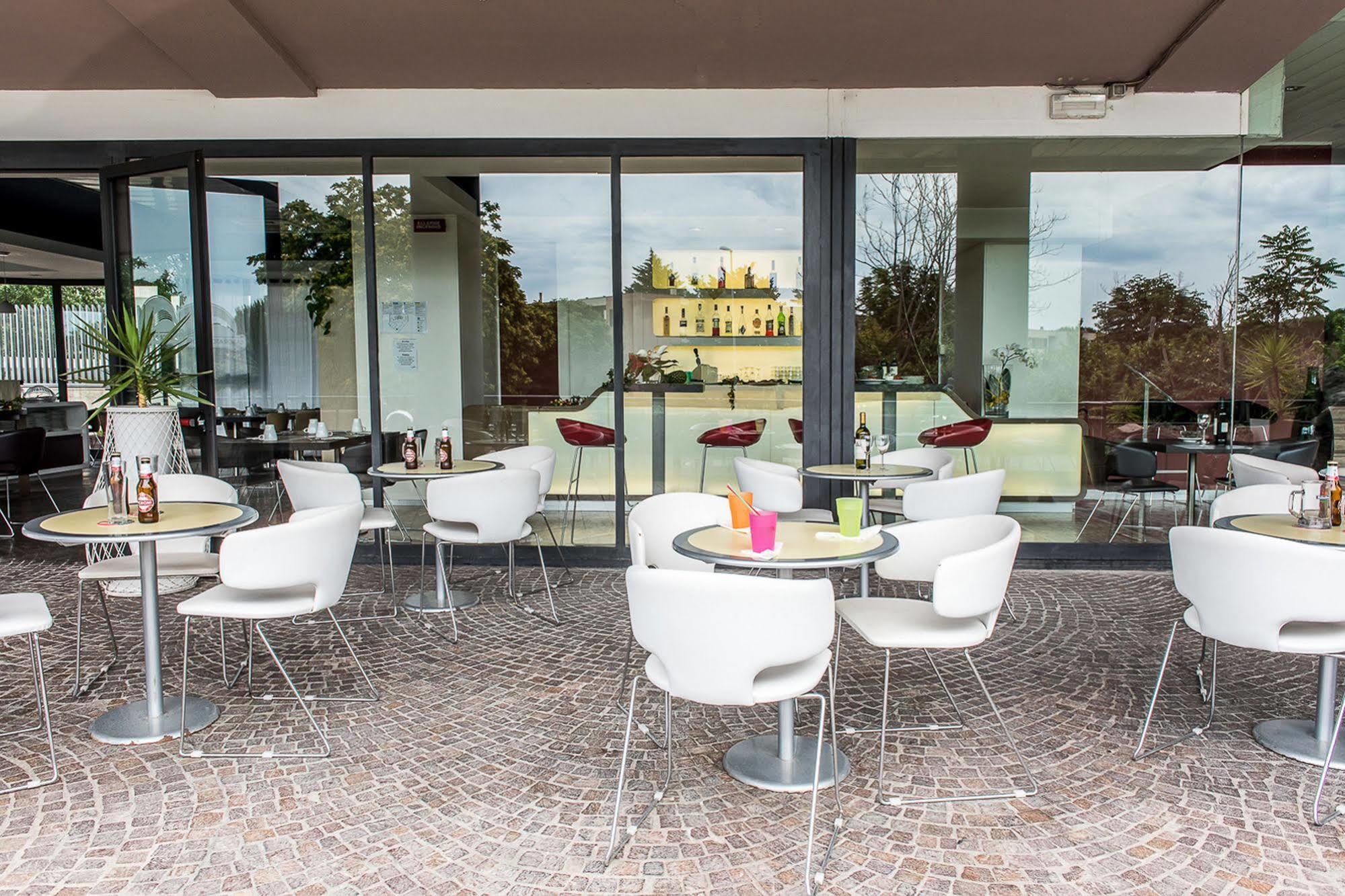 Sotel Nomentana Roma Buitenkant foto