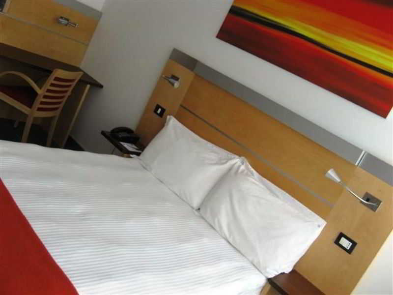 Sotel Nomentana Roma Buitenkant foto